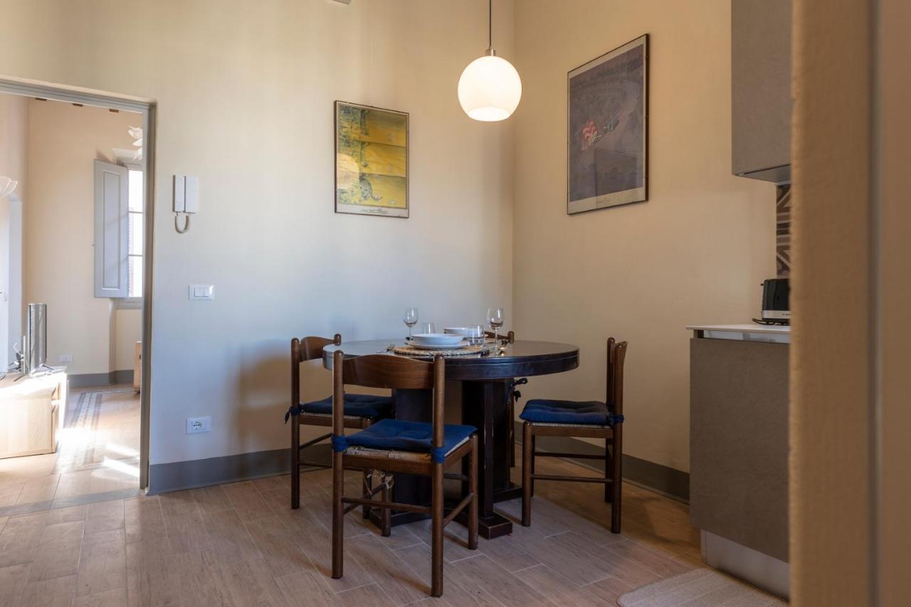 Fossi Elegant Apartment Firenze Bagian luar foto